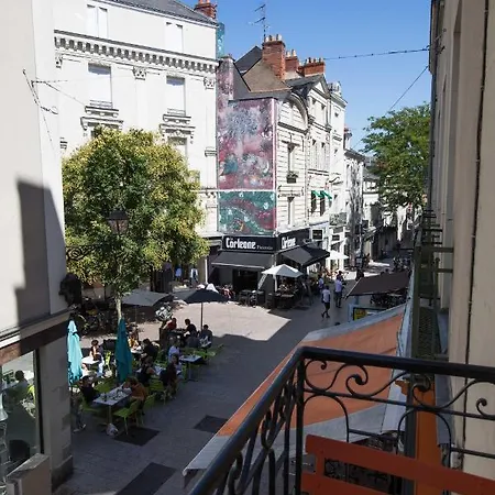 Hyper Centre - Rue St Laud, 2min Ralliement Διαμέρισμα *