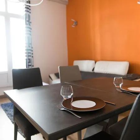 Apartment Hyper Centre - Rue St Laud, 2min Ralliement Angers