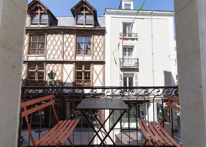 Hyper Centre - Rue St Laud, 2min Ralliement *